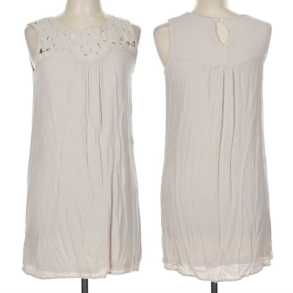 NEW NWT JANE AND DELANCEY Taupe Gray ish Crochet Eyelet Sleeveless Shift Dress